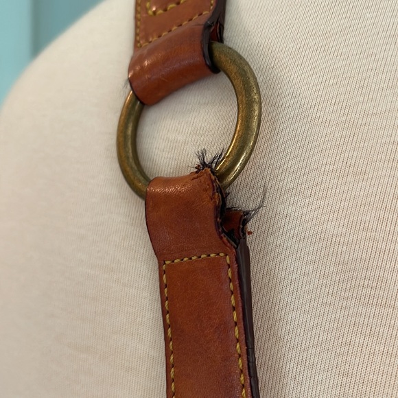 Beautiful Vintage Aubergine Pebbled Leather Messenger Bag - Picture 4 of 16